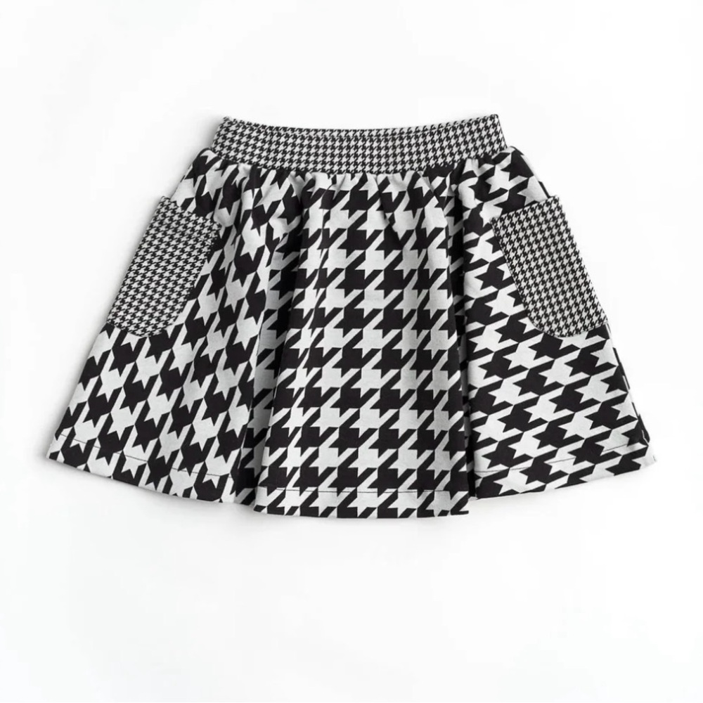 Finding Foxtale girls size 7 houndstooth skater skirt